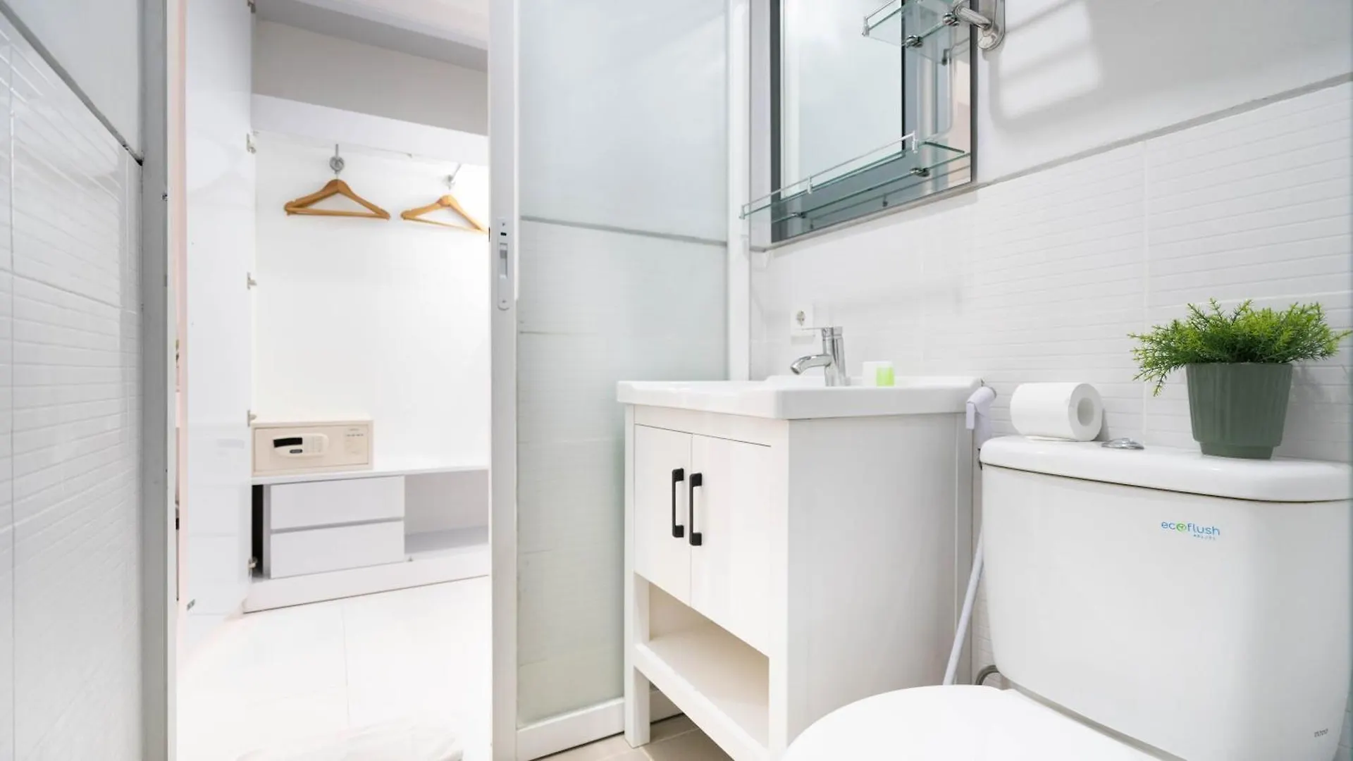 Cozy Stay Bali By Arm Hospitality Seminyak  Apartment