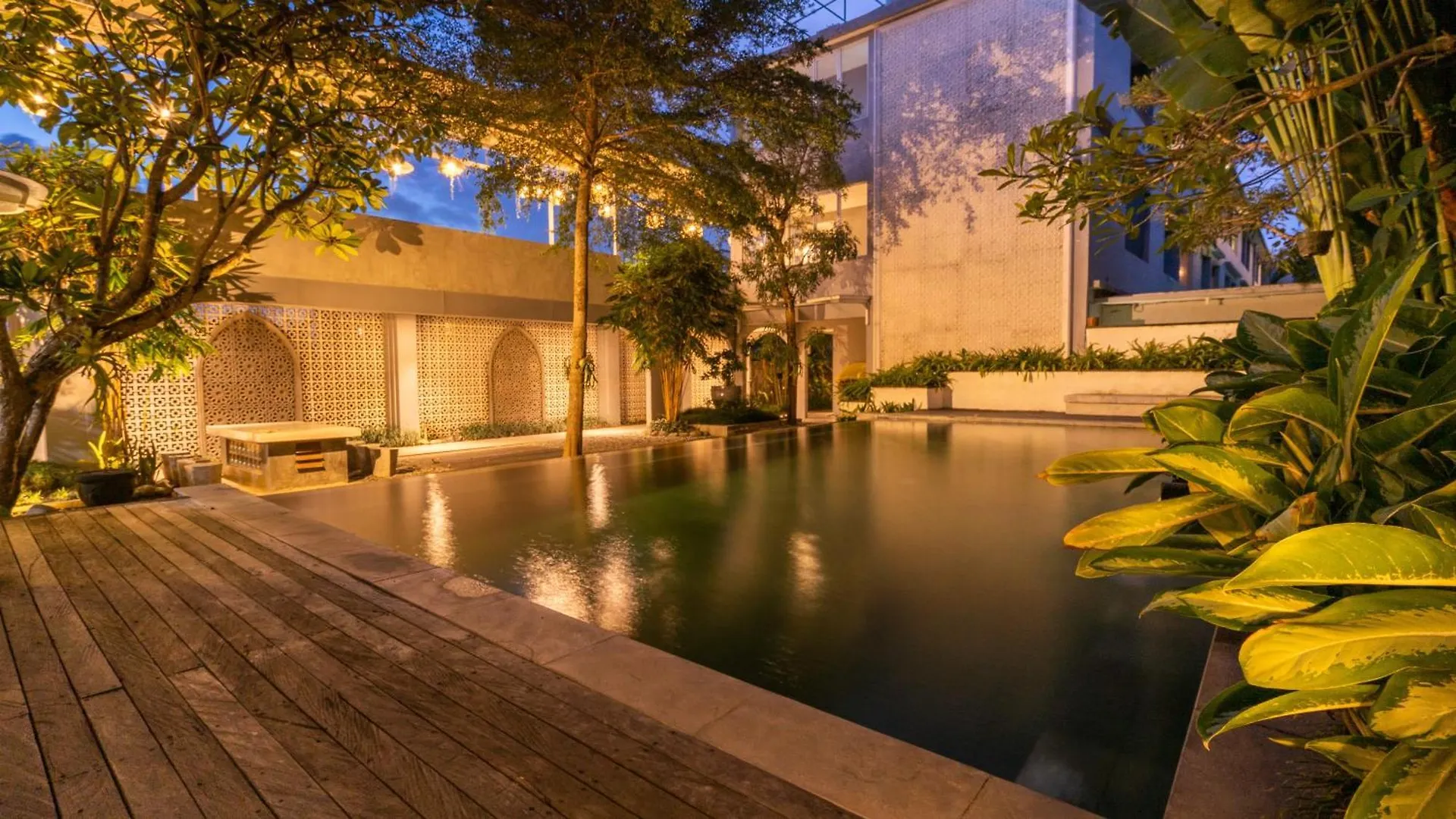 Cozy Stay Bali By Arm Hospitality Seminyak  0*, Seminyak (Bali) Indonesia