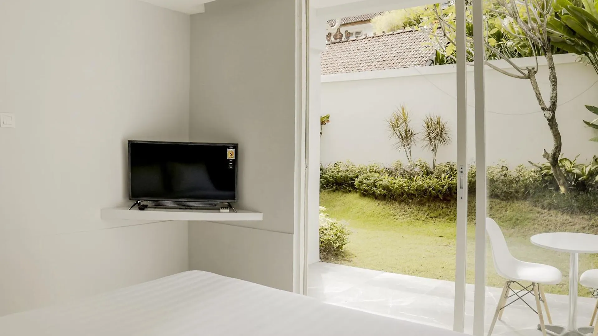 Cozy Stay Bali By Arm Hospitality Seminyak  0*, Seminyak (Bali)